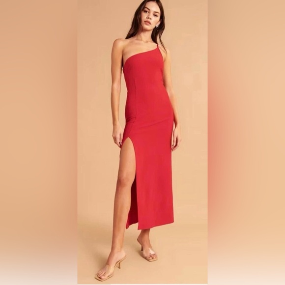 Abercrombie & Fitch Dresses & Skirts - ABERCROMBIE & FITCH Red Maxi Dress Women’s size Small